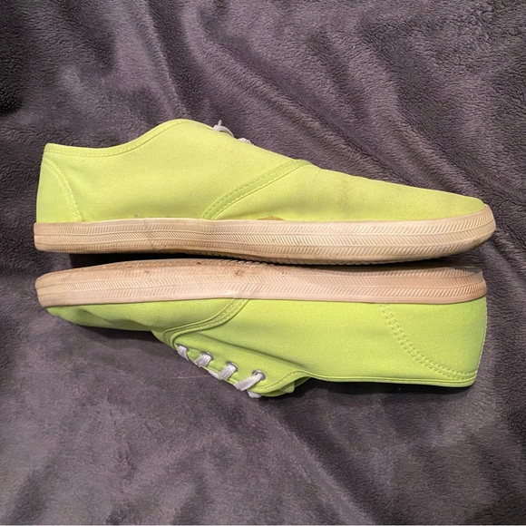 Urban Outfitters women's slip-ons. W10 - Picture 4 of 8